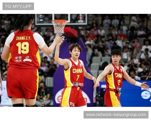 女篮拼尽全力创造辉煌时刻，女篮可惜